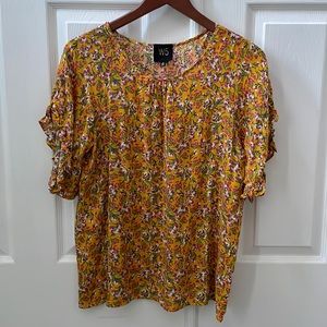 W5 Floral Ruffle Sleeve Top 💐